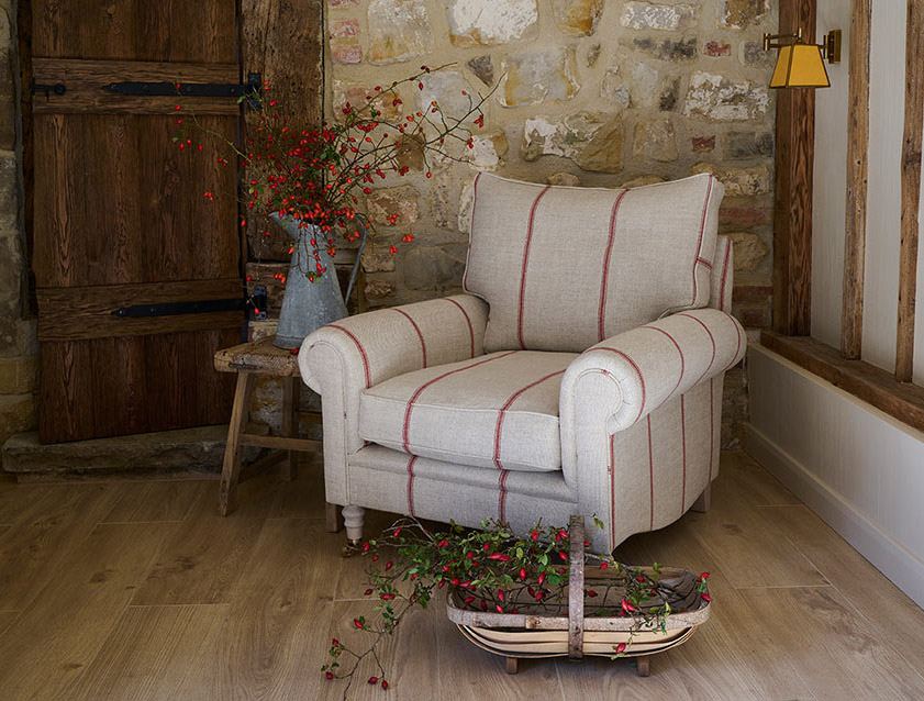 Aldingbourne Chair in Grain Sack Stripe Linen Red