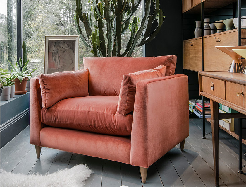 Saltdean snuggler in Linwood Tango Velvet Rosewood